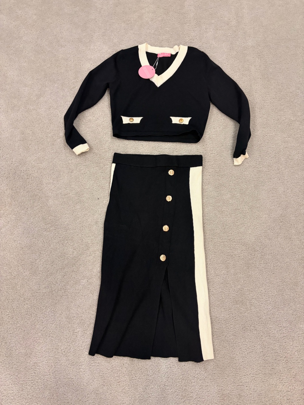 Black & Cream Button-Front Skirt Set with Cropped V-Neck Top